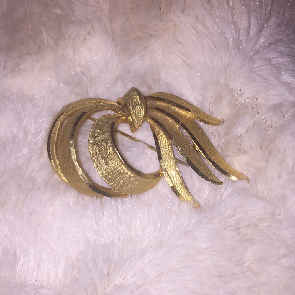 Vintage brooch. Dress up your clothes